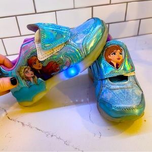 “Frozen” Light Up Sneakers 12C
